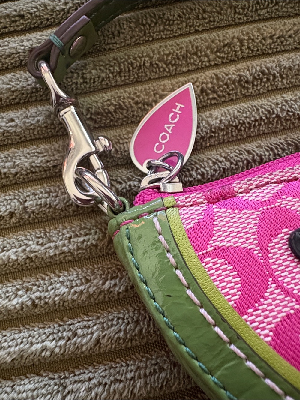 Coach Pink & Green Watermelon Slice Mini Wristlet coin pouch 2006 vintage real - Picture 3 of 11